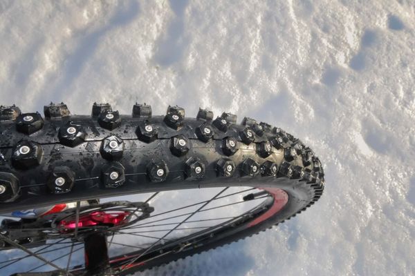 Non Studded Tires