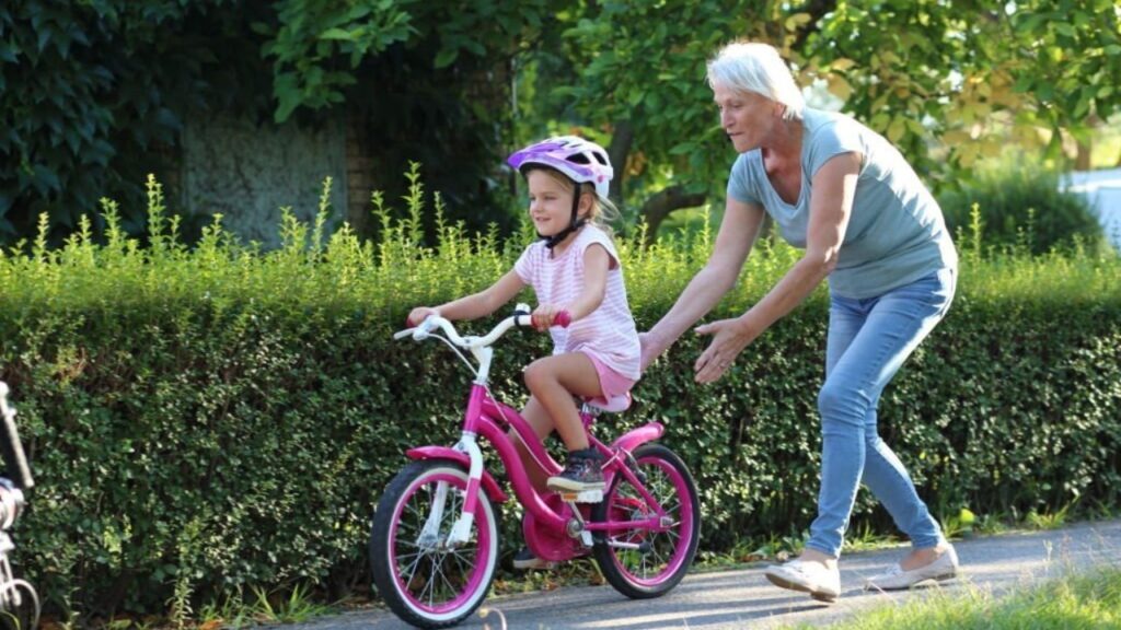 how to teach 5 year old to ride a bike