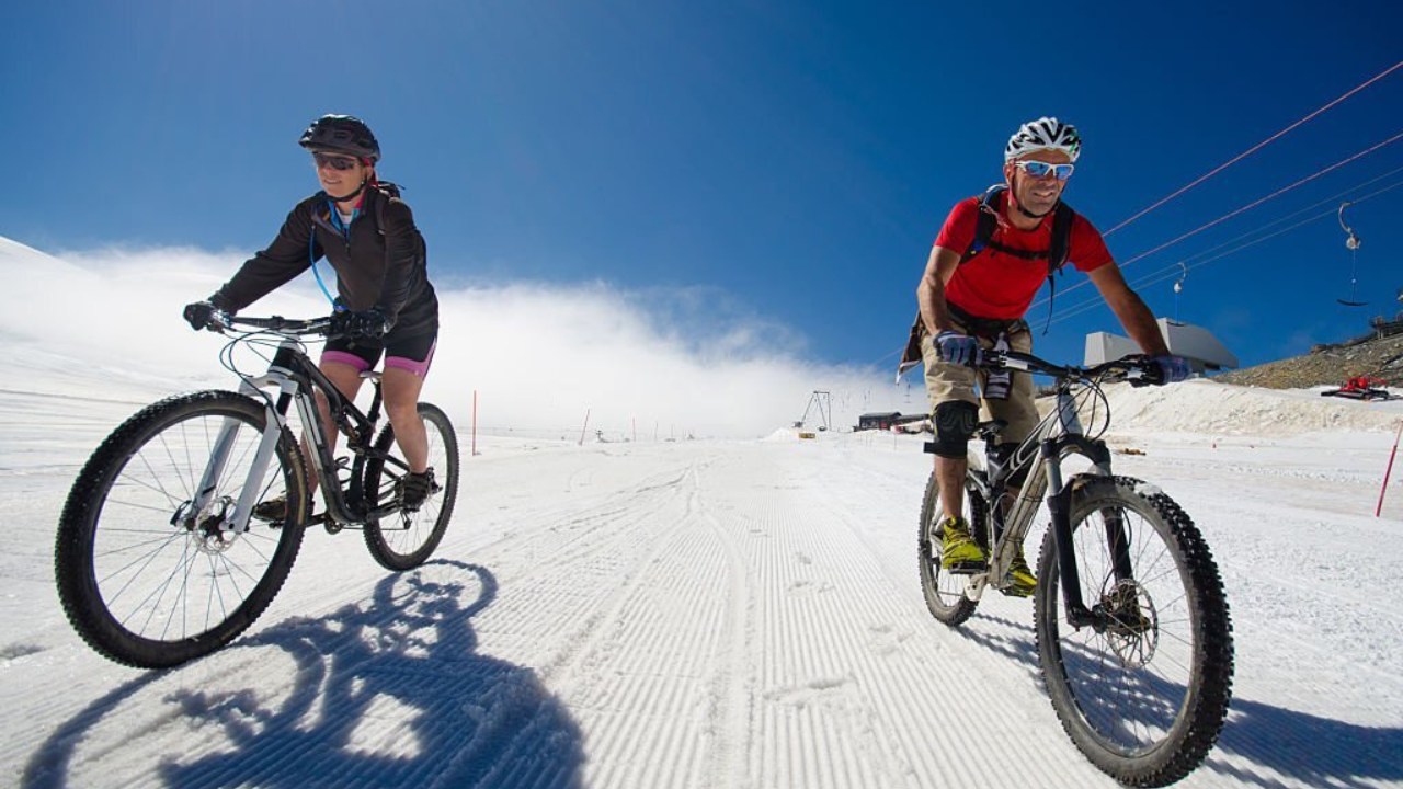 how-to-ride-a-mountain-bike-in-the-snow-mtb-world