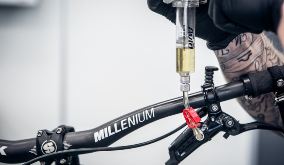 How to Bleed Mountain Bike Brakes? MTB World